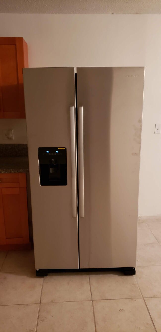 5704 NW 28th St in Lauderhill, FL - Building Photo - Building Photo