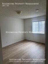 10817 White St in Los Angeles, CA - Building Photo - Building Photo