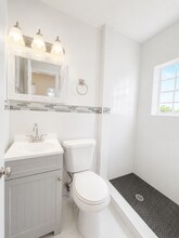 104 NE 4th Ave, Unit C in Delray Beach, FL - Foto de edificio - Building Photo