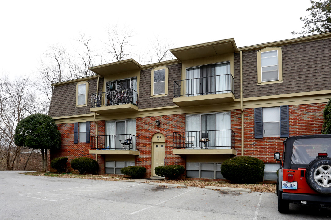 The Hilltop House in Louisville, KY - Foto de edificio