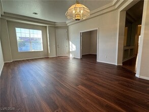 8625 Desert Bird Dr, Unit 0601 in Las Vegas, NV - Building Photo - Building Photo