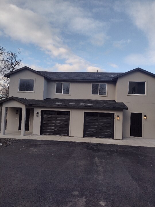 1338 S 3rd Ave in Walla Walla, WA - Building Photo