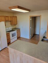 975 N River Rock Dr in Belgrade, MT - Building Photo