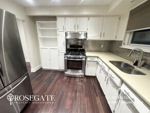 1474 Sandgate Crescent in Mississauga, ON - Building Photo - Building Photo