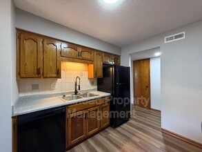 3411 NW Duncan Rd in Blue Springs, MO - Building Photo - Building Photo