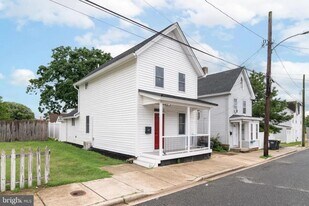 107 West St in Milford, DE - Building Photo