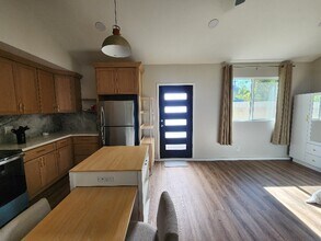 3149 E Juniper Ave in Orange, CA - Building Photo - Building Photo