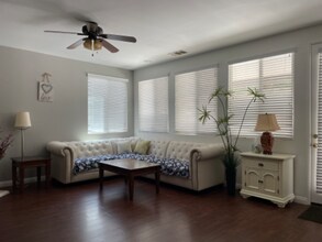 7847 Hazelnut Dr in Corona, CA - Building Photo - Building Photo