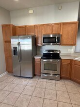 2215 Kings Palace Dr in Riverview, FL - Building Photo - Building Photo