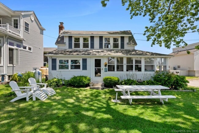 property at 8 Hill Ave