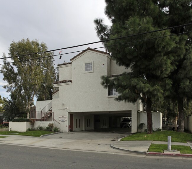 5942 Western Ave in Buena Park, CA - Foto de edificio - Building Photo