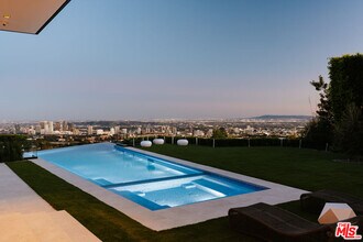 11507 Orum Rd in Los Angeles, CA - Building Photo - Building Photo