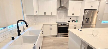 2120 Sagebrush Walk in Gardena, CA - Building Photo - Building Photo