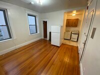 63 Burbank St photo'