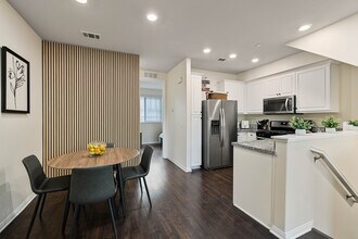 7221 Cedar Rd in Los Angeles, CA - Building Photo - Building Photo