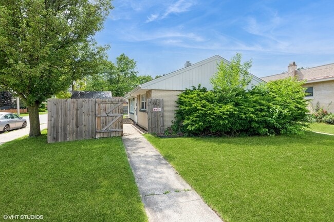 property at 4346 Maple Ave