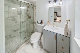 1072 Fernlea Dr in West Palm Beach, FL - Building Photo - Building Photo
