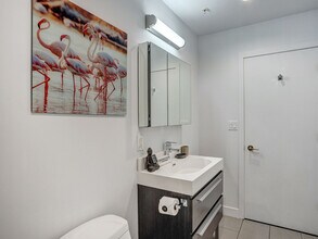 510 Richards St, Unit SI ID1358026P in Vancouver, BC - Building Photo - Building Photo