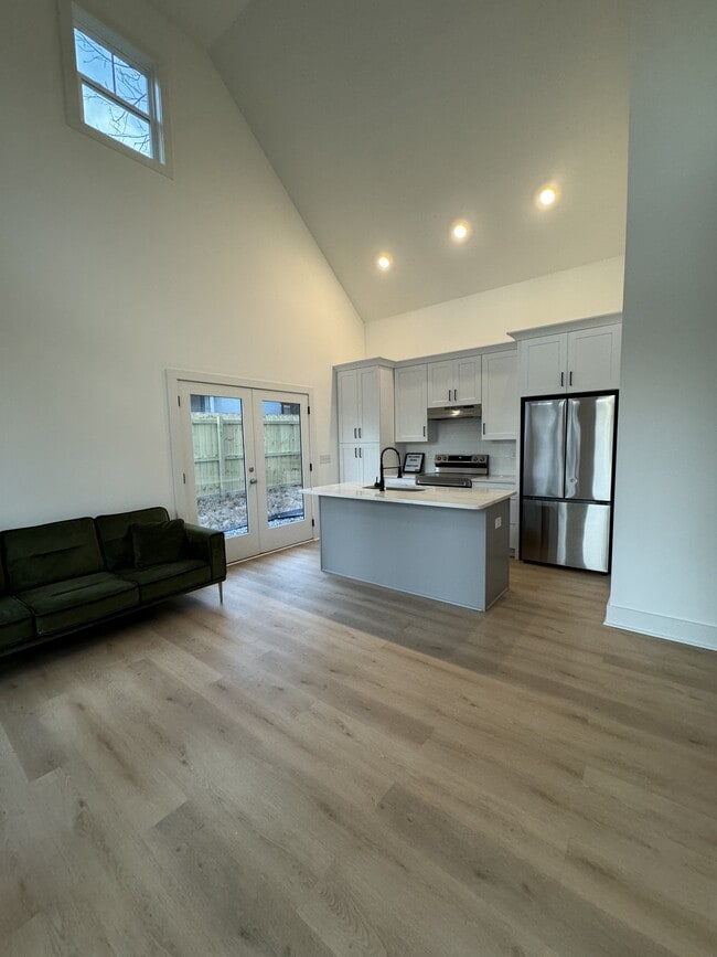 2569 Hosea L Williams Dr SE in Atlanta, GA - Foto de edificio - Building Photo