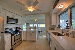 3201 NE 23rd St in Fort Lauderdale, FL - Building Photo