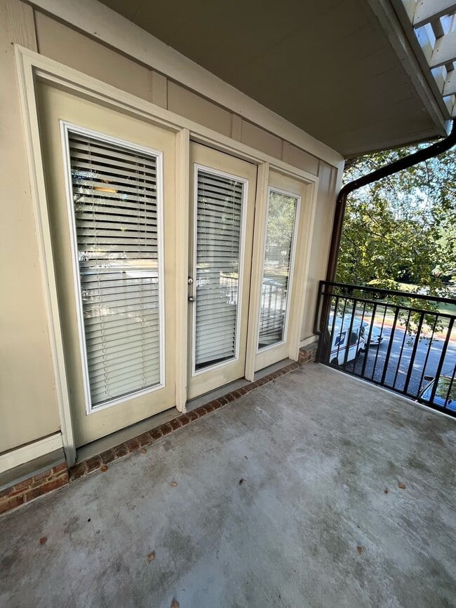 property at 833 Old Greenville Hwy