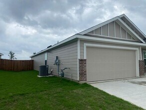 7950 Gus Wilson Dr in McKinney, TX - Building Photo - Building Photo