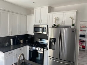 5653 Fair Ave, Unit 5653 Fair Avenue in North Hollywood, CA - Building Photo - Building Photo