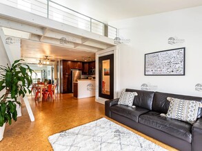 1775 Diamond St in San Diego, CA - Building Photo - Building Photo