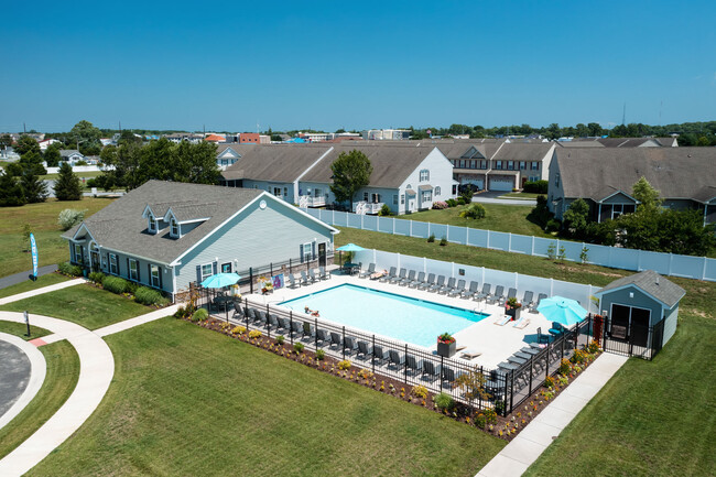 Coastal Tide Apartments photo'