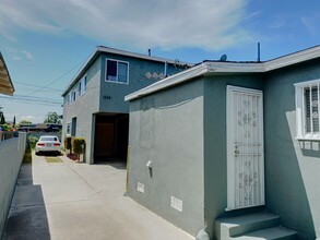 1266 W 89th St in Los Angeles, CA - Building Photo - Building Photo