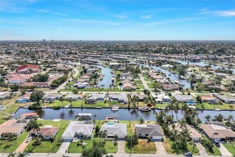 4426 SE 9th Ave in Cape Coral, FL - Building Photo - Building Photo