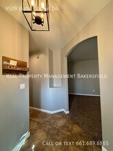 9509 Vista Colina Dr in Bakersfield, CA - Building Photo - Building Photo