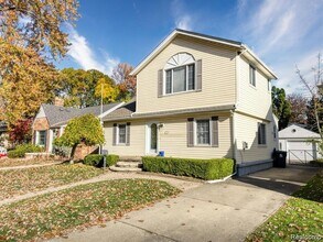806 N Altadena Ave in Royal Oak, MI - Building Photo - Building Photo