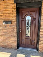 301 Holland St in Erie, PA - Foto de edificio - Building Photo