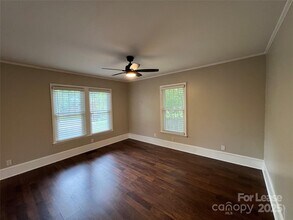 1525 Browns Ave in Charlotte, NC - Building Photo - Building Photo