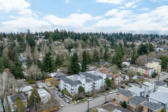8620 23rd Ave NE in Seattle, WA - Building Photo - Building Photo