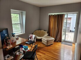 20 Pinckney St, Unit 3 in Somerville, MA - Building Photo
