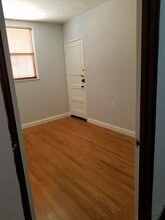 734 Beatie St in Oakland, CA - Foto de edificio - Building Photo