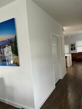 8986 W 35th Way in Hialeah, FL - Building Photo - Building Photo