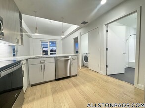 55 Brighton Ave in Boston, MA - Building Photo - Building Photo