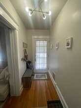 2860 Erie Ave, Unit 1 in Cincinnati, OH - Building Photo - Building Photo