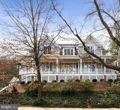414 Rucker Pl in Alexandria, VA - Building Photo - Building Photo