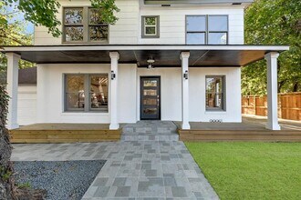 6211 Culberson St in Houston, TX - Building Photo - Building Photo