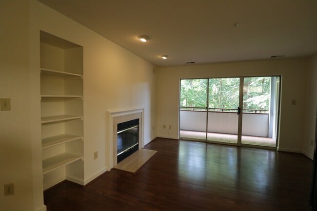 property at 3301 Sir Thomas Dr