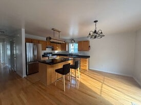 845 Hart St in Bridgeport, CT - Building Photo