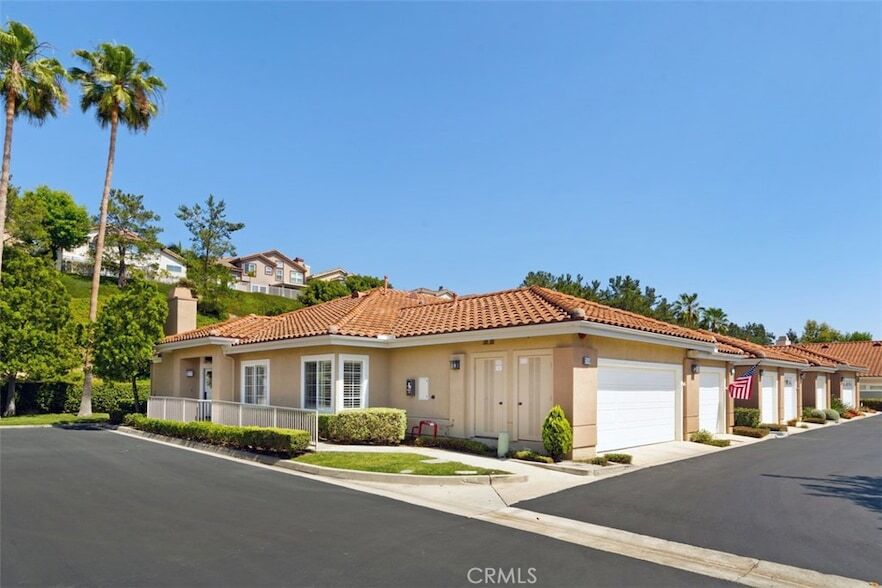 21436 San Bernardo in Mission Viejo, CA - Building Photo