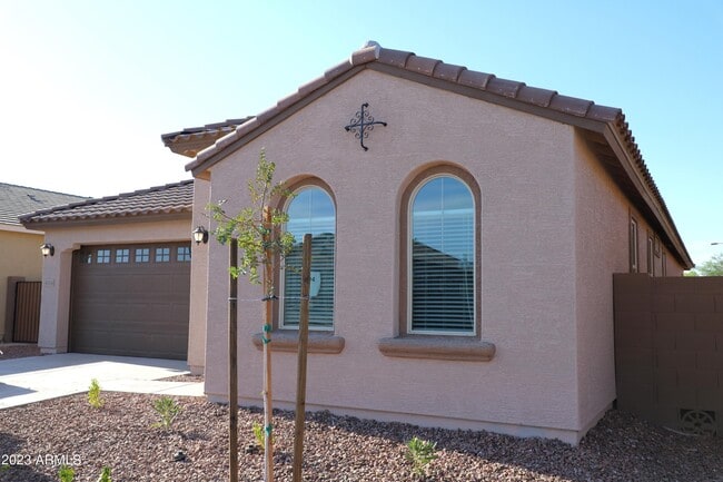9316 W Sells Dr