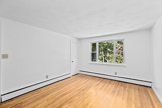 58 Aldrich Rd in Watertown, MA - Building Photo - Building Photo