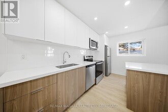 23 Downes Ave in Prince Edward, ON - Building Photo - Building Photo