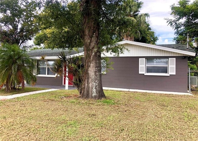 1725 Bellgrove St in Lakeland, FL - Building Photo - Building Photo